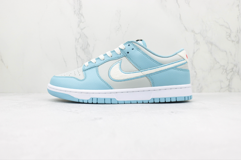 DUNK LOW x FLEECE SWOOSH LIGHT BLUE [MASCULINO/FEMININO]