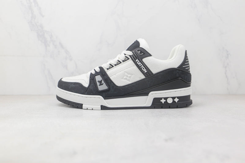 LOUIS VUITTON x TRAINER ''WHITE BLACK''