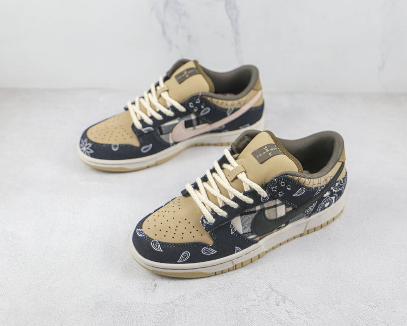 DUNK LOW x TRAVIS SCOTT [MASCULINO/FEMININO]