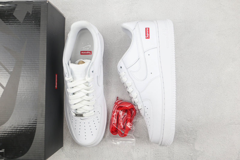 AIR FORCE 1 x SUPREME [MASCULINO/FEMININO]