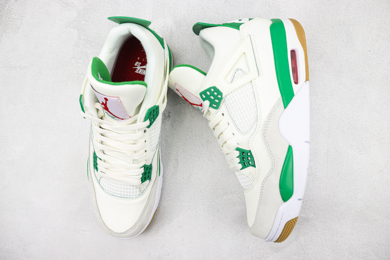 AIR JORDAN 4 x PINE GREEN [MASCULINO/FEMININO]