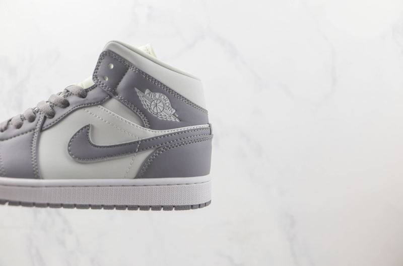 AIR JORDAN 1 MID x STEALTH [MASCULINO/FEMININO]