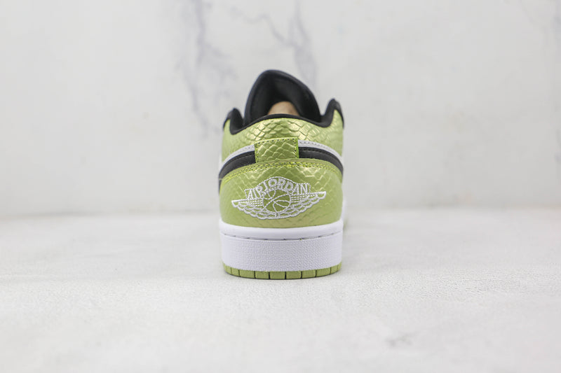 AIR JORDAN 1 LOW x VIVID GREEN SNAKESKIN