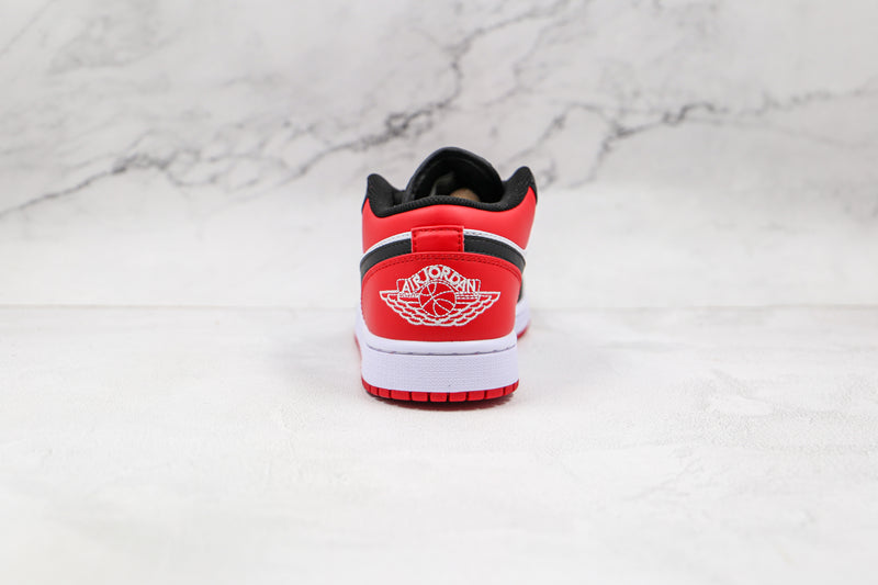 AIR JORDAN 1 LOW x BRED TOE