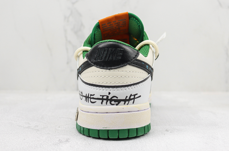 DUNK LOW x ''HOLD ME TIGHT'' [MASCULINO/FEMININO]