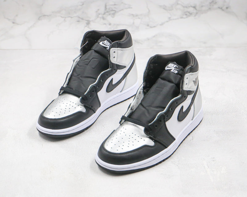 AIR JORDAN 1 HIGH x SILVER TOE