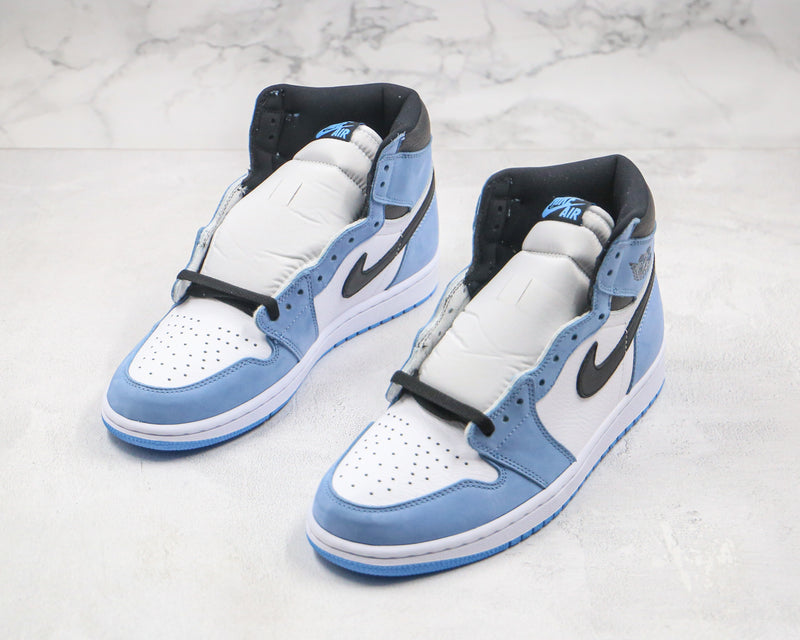 AIR JORDAN 1 HIGH x UNIVERSITY BLUE [MASCULINO/FEMININO]