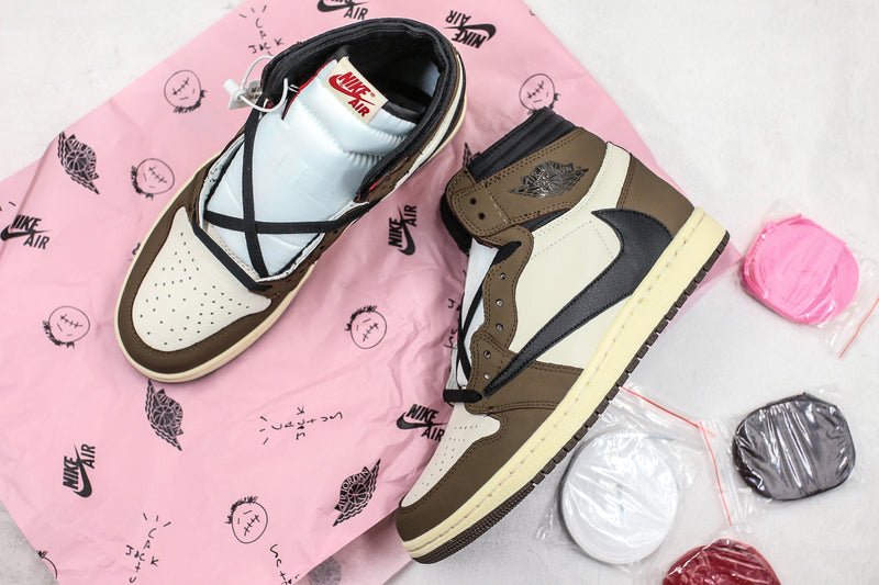 AIR JORDAN 1 HIGH x TRAVIS SCOTT  ''MOCHA''  [MASCULINO/FEMININO]