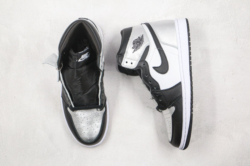 AIR JORDAN 1 HIGH x SILVER TOE