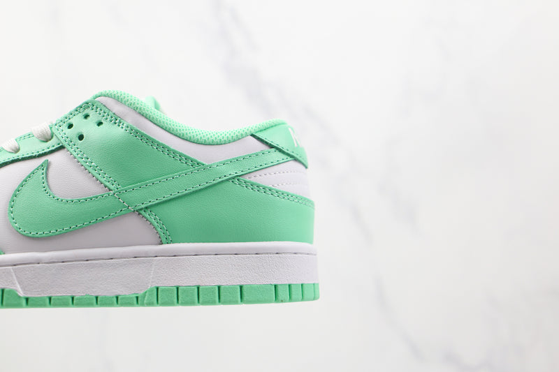 DUNK LOW x GREEN GLOW [MASCULINO/FEMININO]