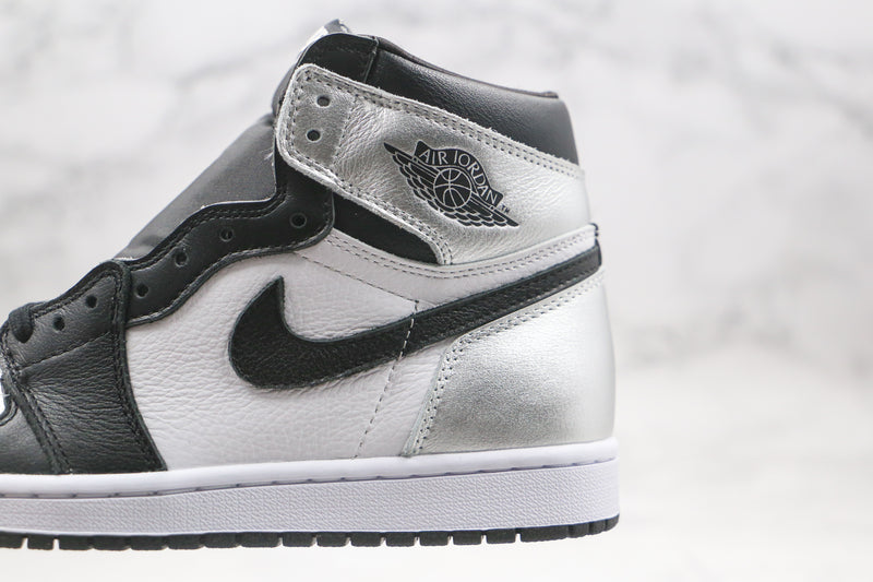 AIR JORDAN 1 HIGH x SILVER TOE