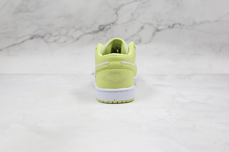 AIR JORDAN 1 LOW x LIME LIGHT [MASCULINO/FEMININO]