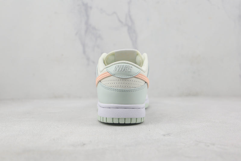 DUNK LOW x BARELY GREEN [MASCULINO/FEMININO]