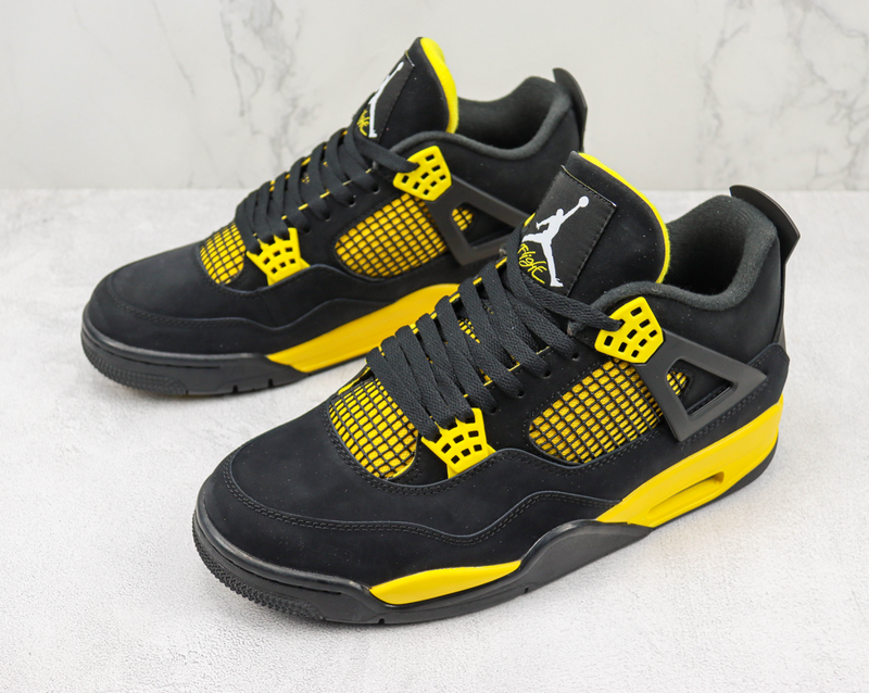 AIR JORDAN 4 x THUNDER [MASCULINO/FEMININO]