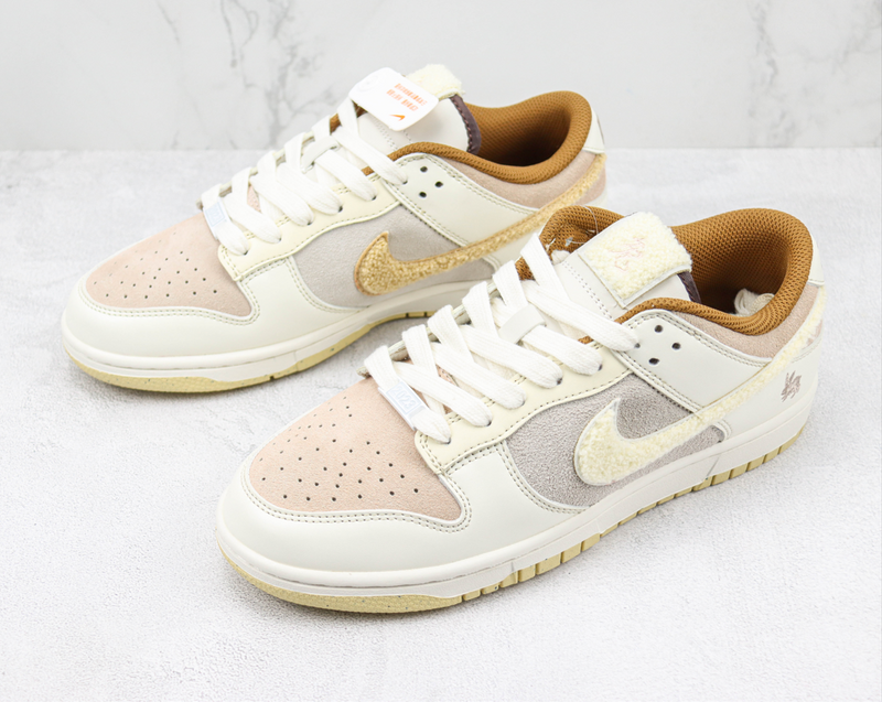 DUNK LOW x YEAR OF THE RABBIT [MASCULINO/FEMININO]