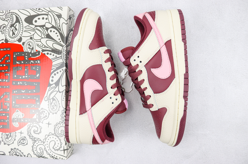 DUNK LOW x PREMIUM VALENTINE'S DAY [MASCULINO/FEMININO]