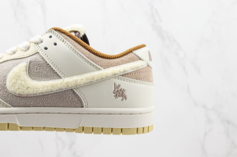 DUNK LOW x YEAR OF THE RABBIT [MASCULINO/FEMININO]