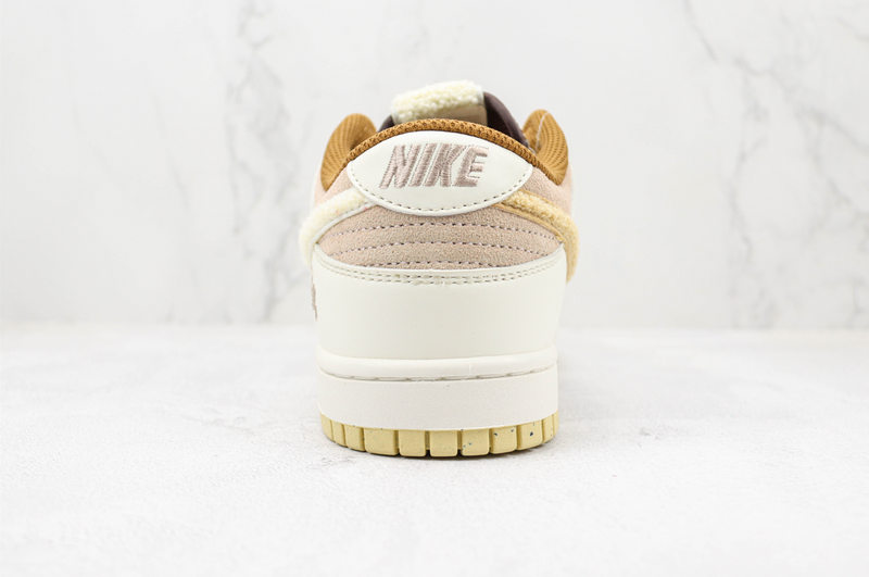 DUNK LOW x YEAR OF THE RABBIT [MASCULINO/FEMININO]